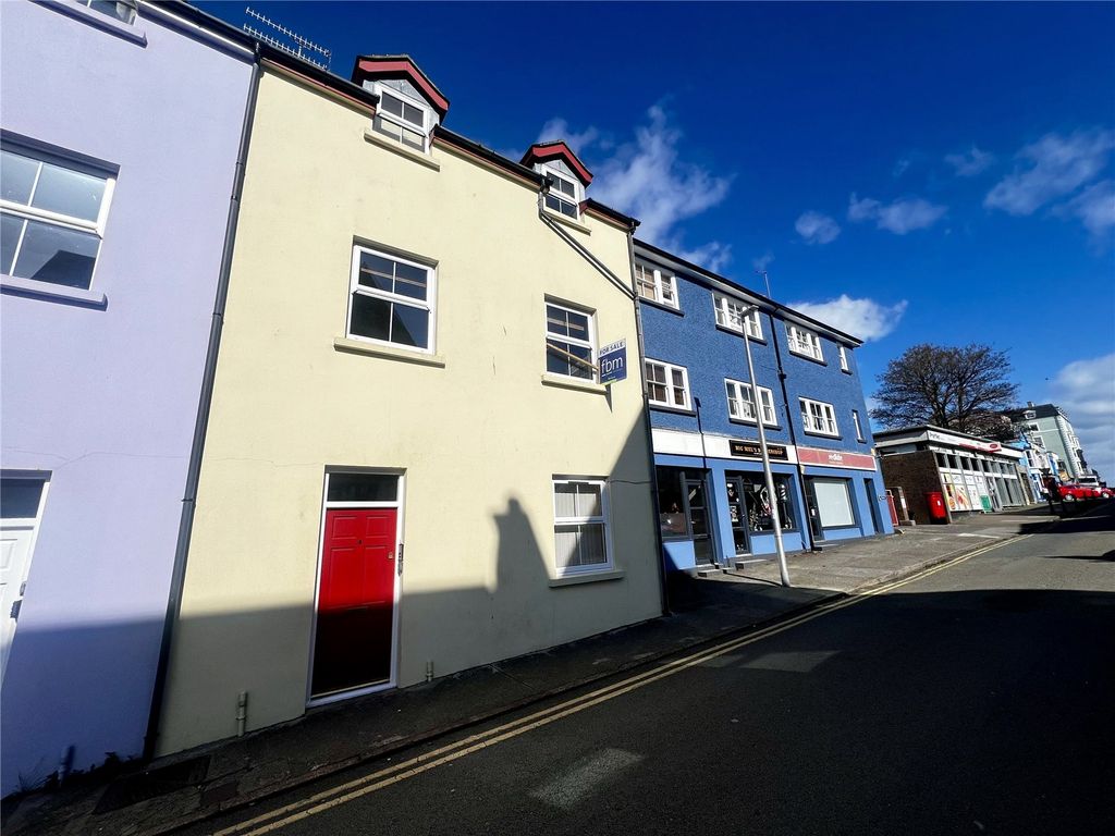 3 bed flat for sale4B Arcadia House, Warren Street, Tenby, Pembrokeshire SA70