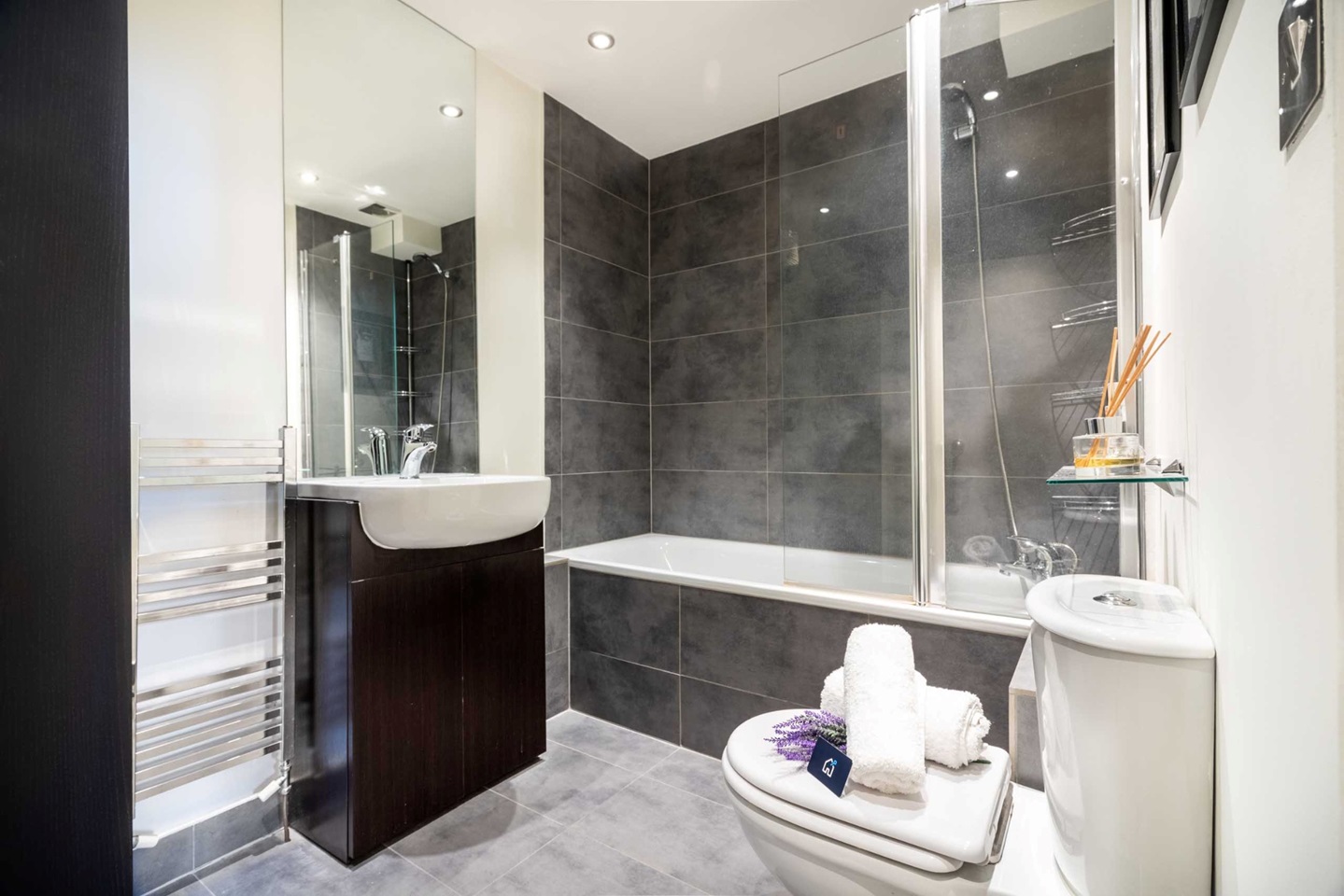 Additional image 4 of Studio Flat, Alba Place, W11, N1 7GU