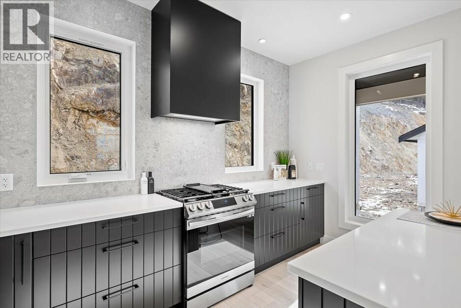 Additional image 5 of 1165 Lone Pine Drive, Kelowna, BC, V1P0A5