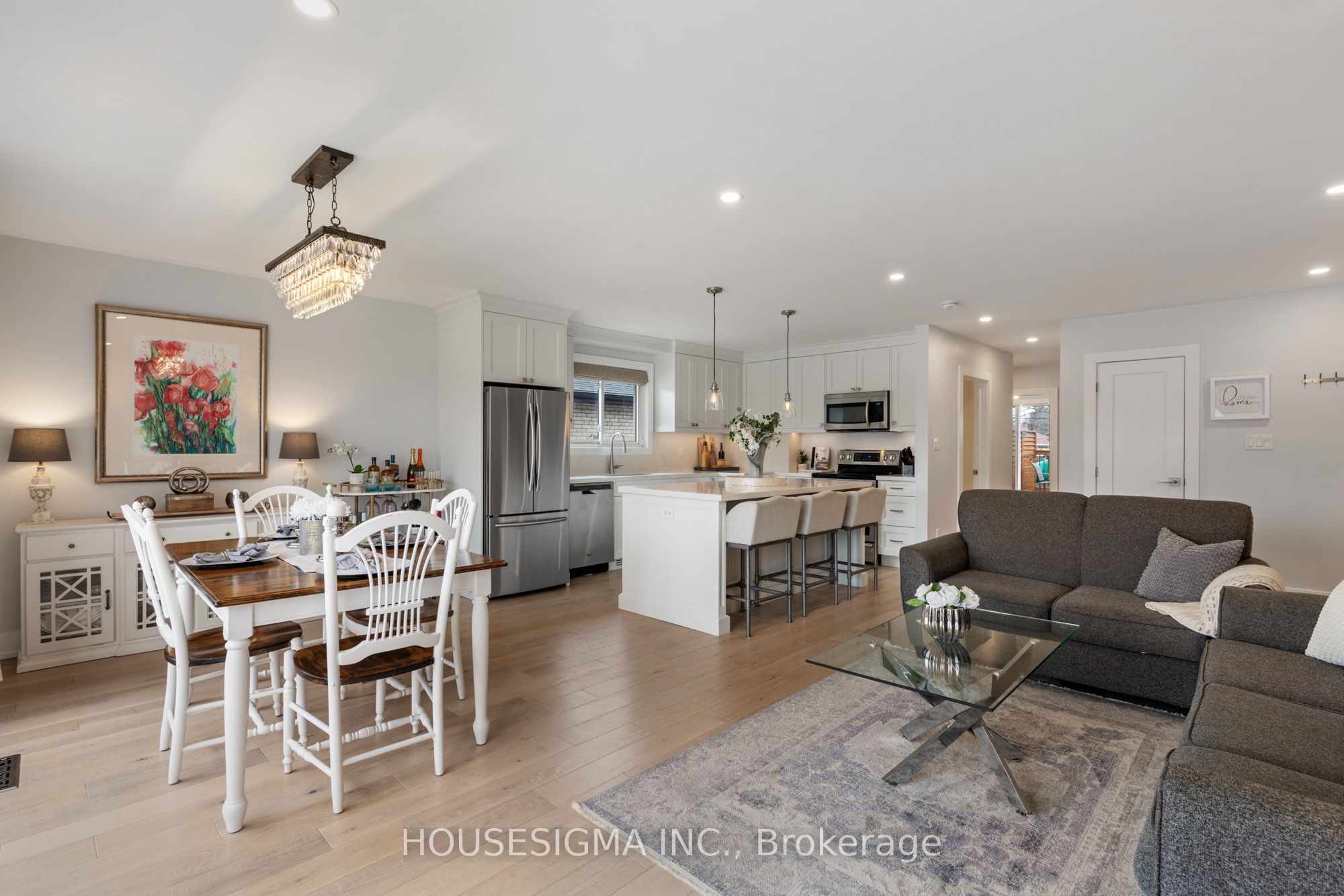 Additional image 2 of 11 Tynevale Drive, Toronto, ON, M9R 2B3