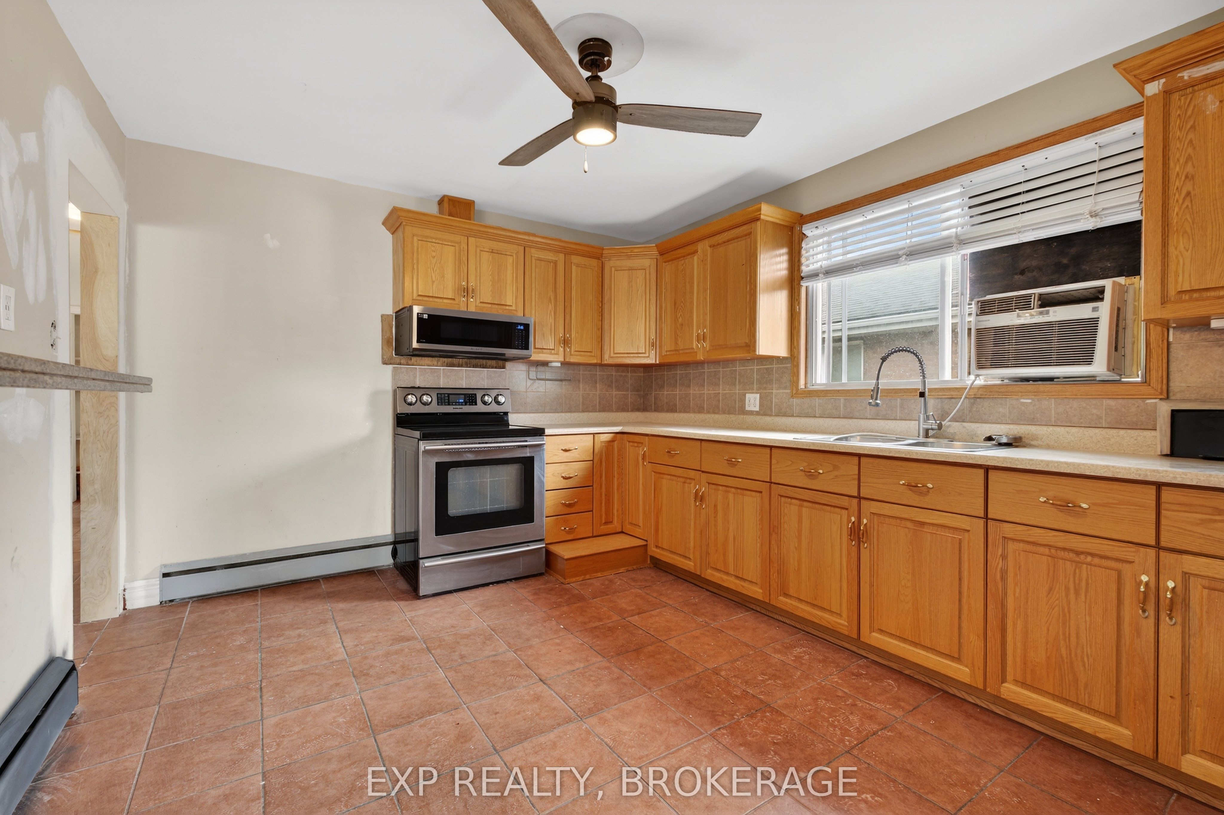 Additional image 6 of 43 Carleton Street, Kingston, ON, K7K 4E7