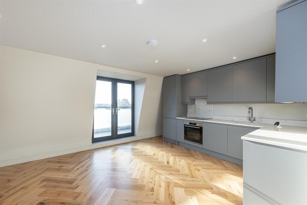 Additional image 12 of Hatfield Road, St Albans