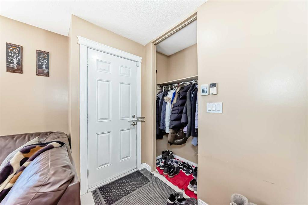 Additional image 3 of 659 Maryvale Way NE, Calgary, AB, T2A 2V6