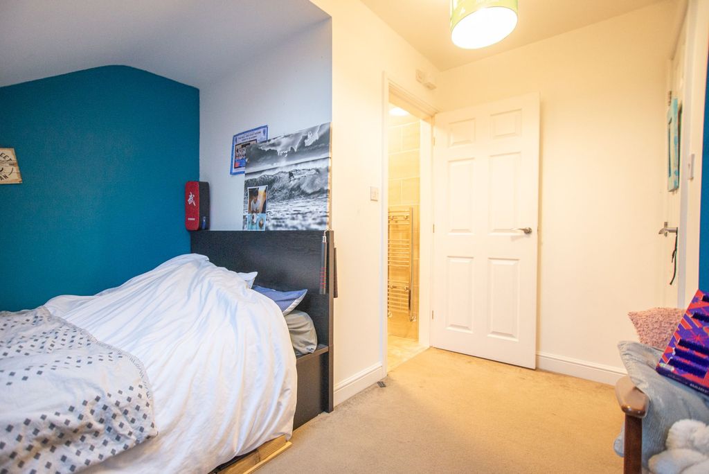 Additional image 22 of 5 bed semi-detached house for saleEastbourne Road, Hornsea HU18
