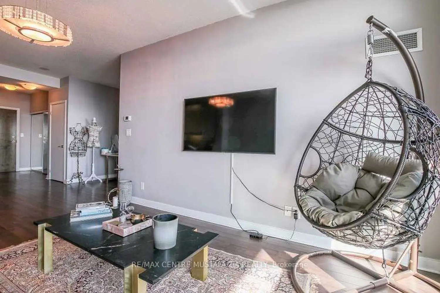 Additional image 7 of 33 Bay Street 4110