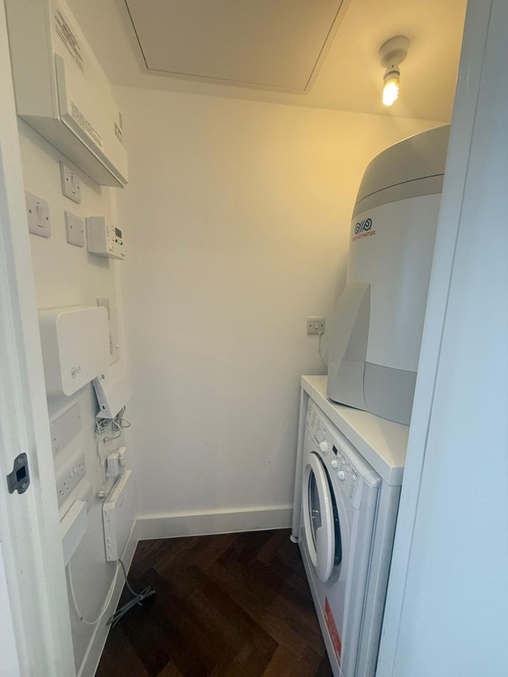 Additional image 7 of 1 Bed Flat, Owen Street, M15, N1 7GU