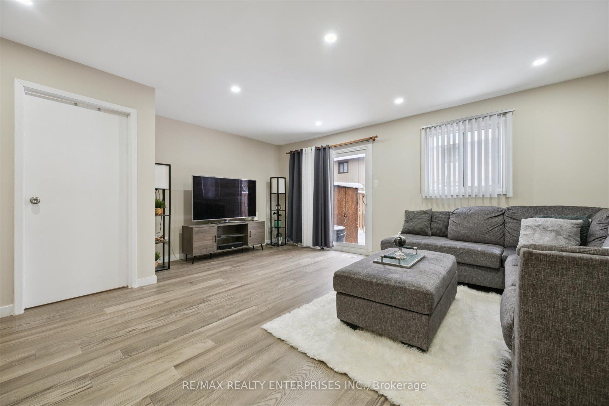 Additional image 3 of 70-105 Hansen Road N, Brampton, ON, L6V 3C9