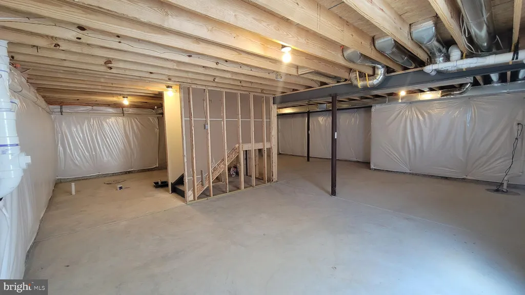 208 Farleigh Drive, Smyrna, DE 19977