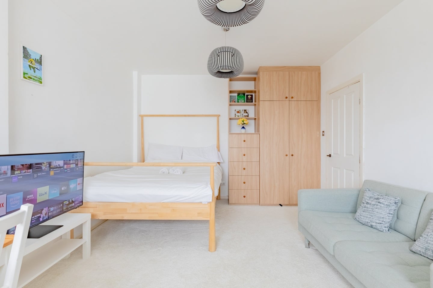 Studio Flat, Russell Court, WC1H, N1 7GU