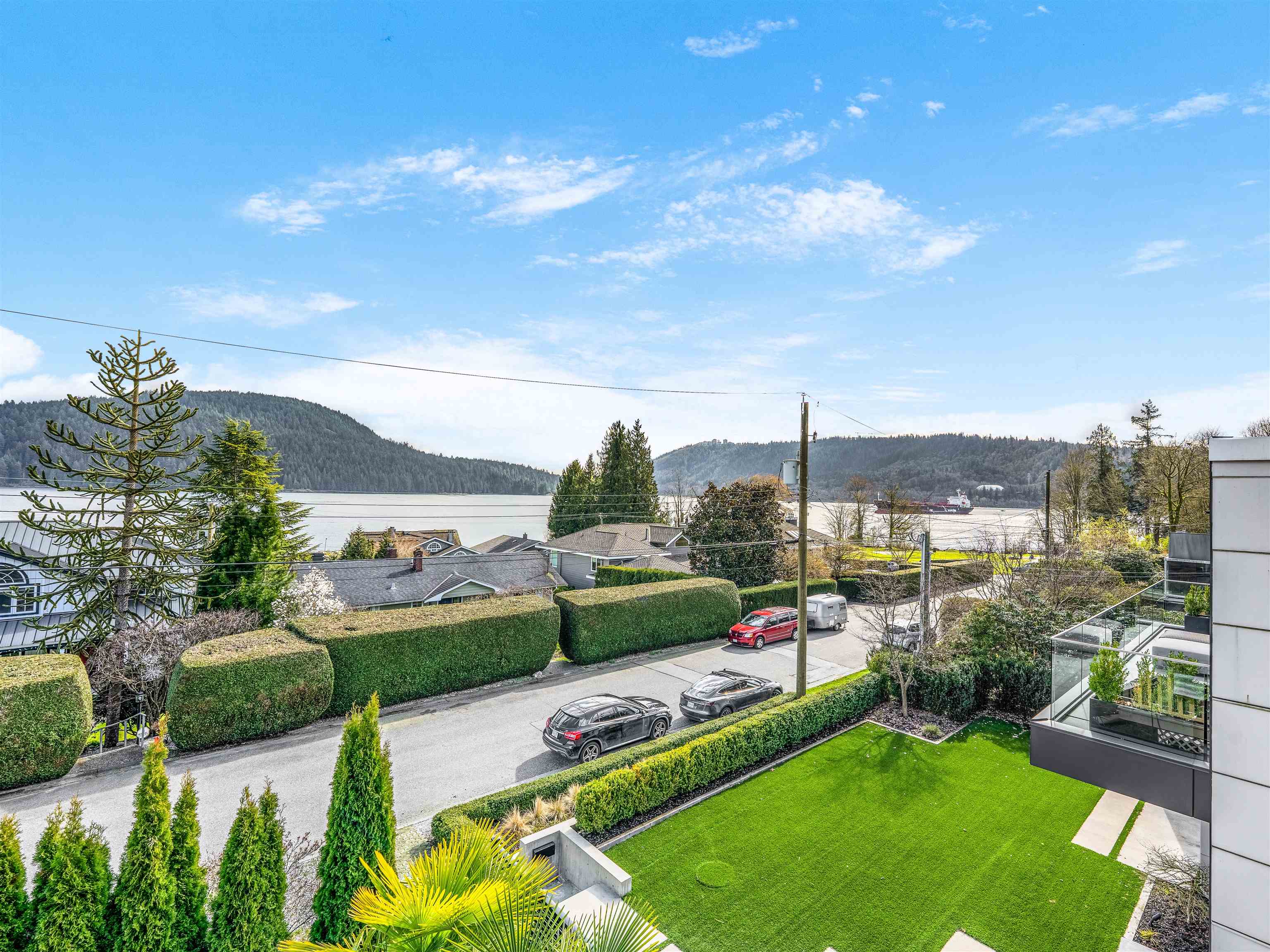 Additional image 2 of 351 Beachview Drive, North Vancouver, BC, V7G 1P5