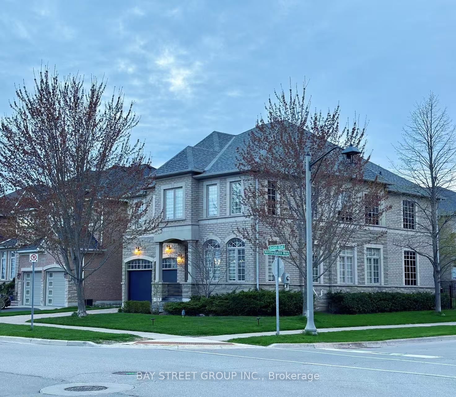 Additional image 3 of 1087 Kestell Boulevard, Oakville, ON, L6H 7M5
