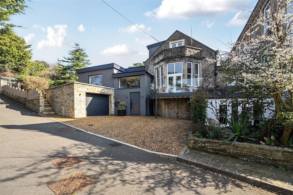 Additional image 2 of 4 bed semi-detached house for saleEdgehill Road, Clevedon BS21