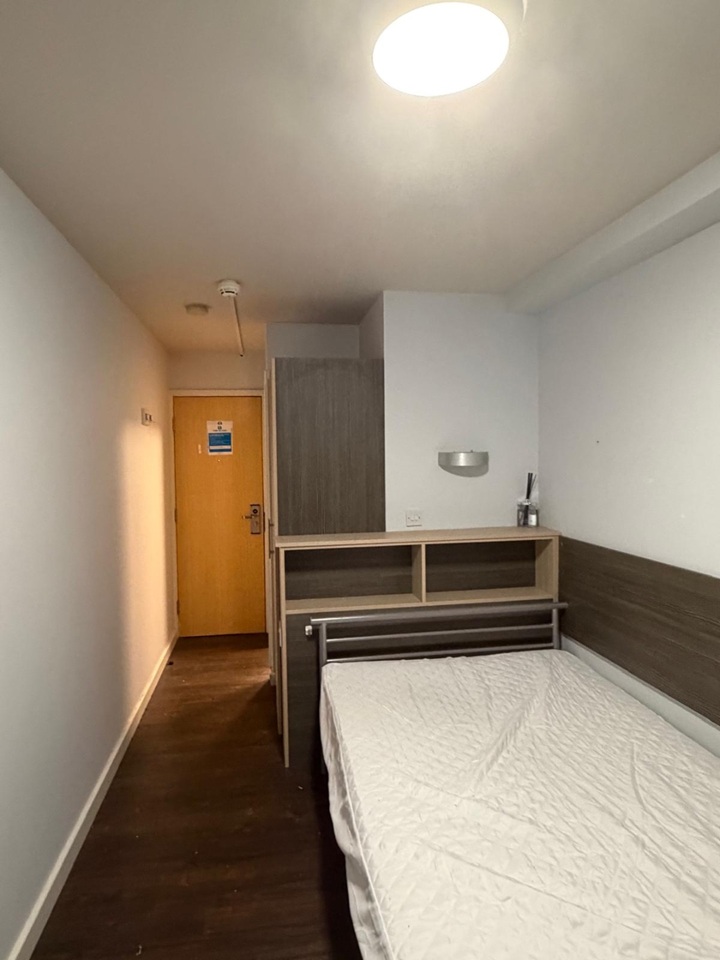 Room in a Shared Flat, Hathersage Rd, M13, N1 7GU