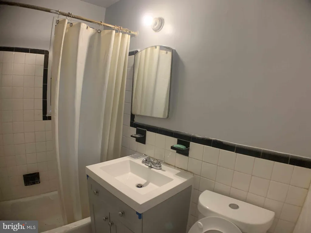 Additional image 9 of 927 52nd Street NE Unit 4, Washington, DC 20019