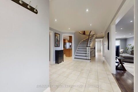 Additional image 8 of 229 Kingsbridge Garden Circle, Mississauga, ON, L5R 1L4