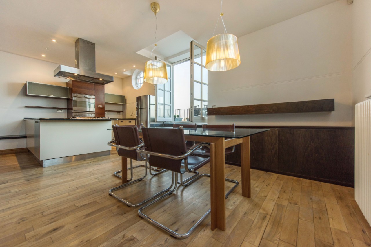 2 Bed Flat, Lyham Road, SW2, N1 7GU