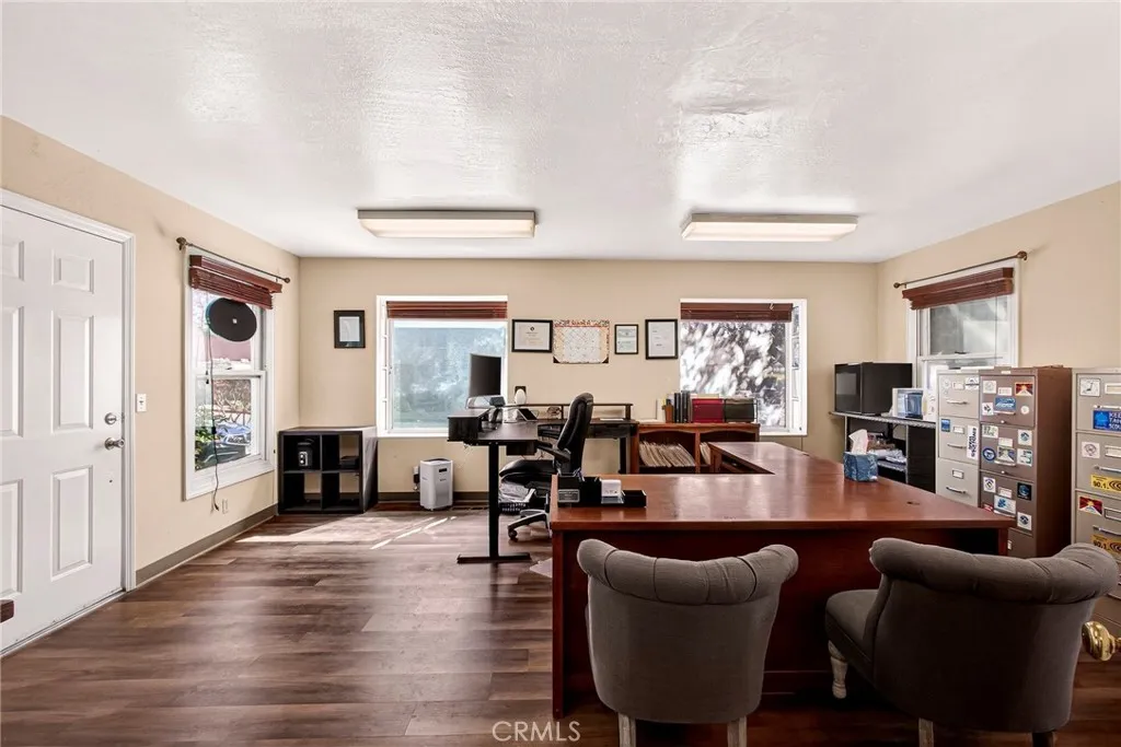 Additional image 6 of 3 Williamsburg Ln, Chico, CA 95926