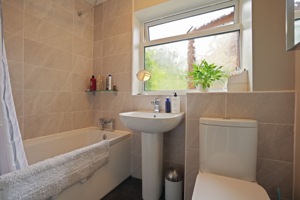 Additional image 10 of 3 bed detached bungalow for sale11 Richdale Avenue, Kirton Lindsey, Gainsborough DN21