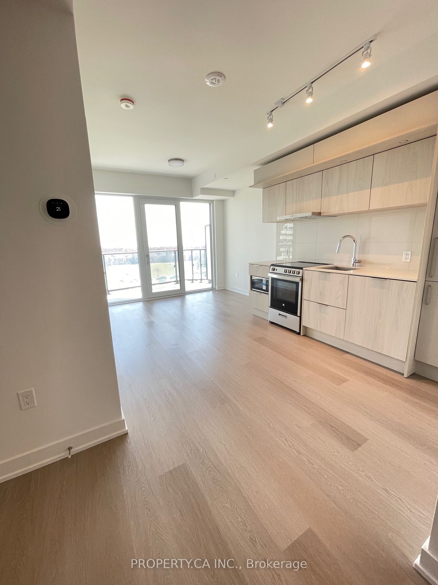 Additional image 3 of 417-448 Burnhamthorpe Road, Mississauga, ON, L5B 4A4