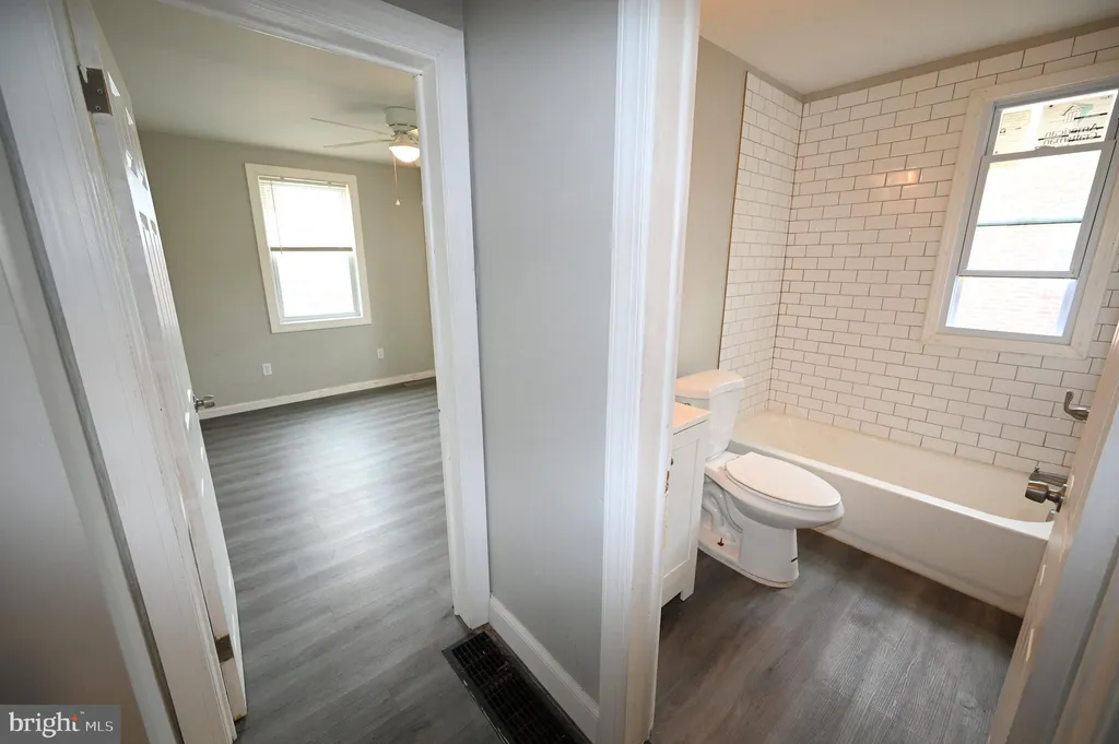 Additional image 7 of 2952 Sollers Point Road Unit B, Dundalk, MD 21222