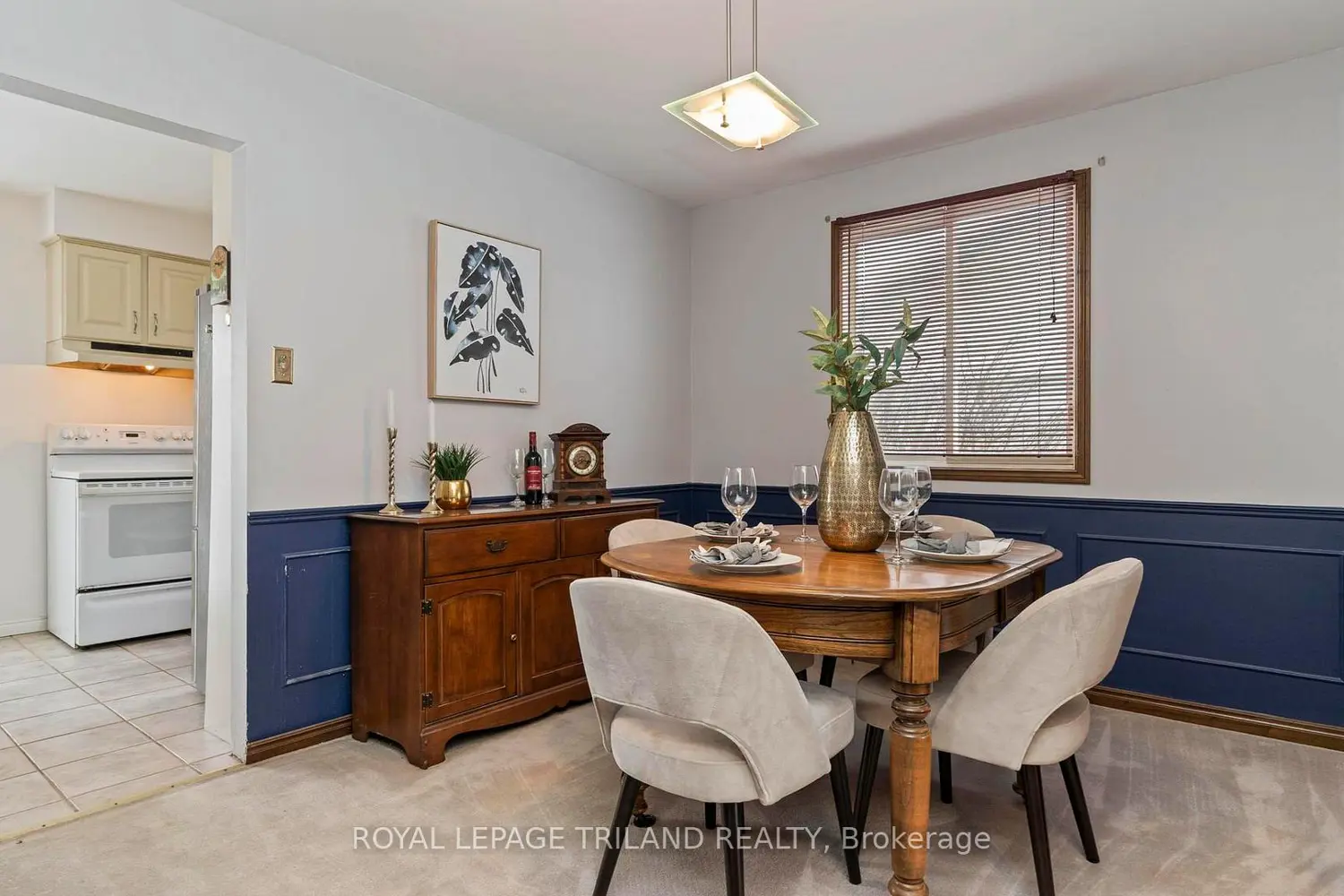 535 Grand View Avenue photo 3