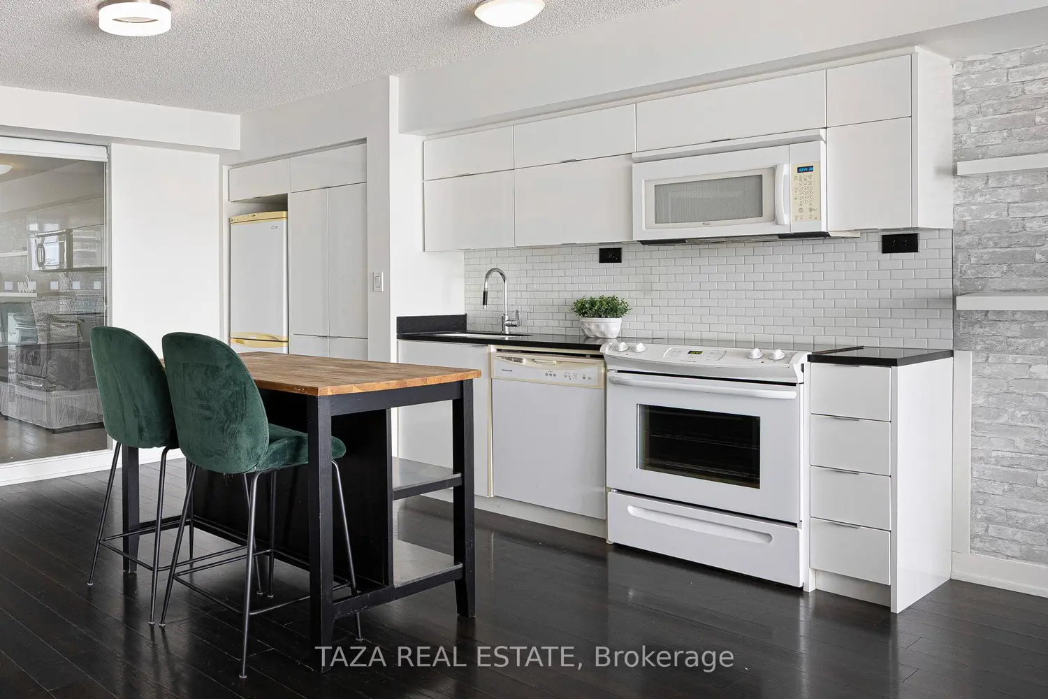 Additional image 7 of 151 Dan Leckie Way 502