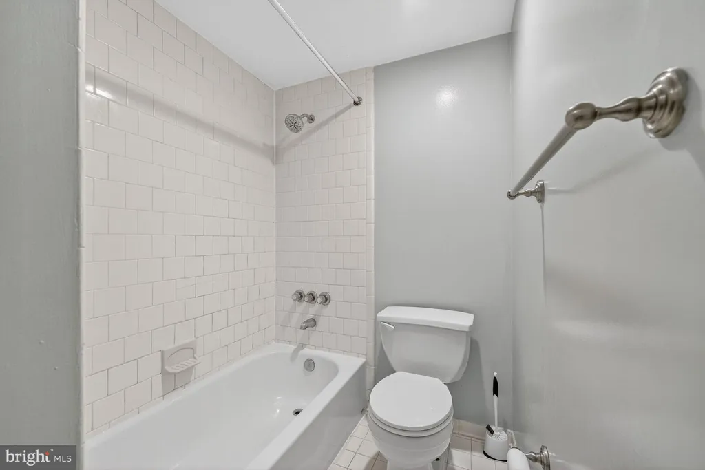 Additional image 17 of 2007 Kalorama Road NW Unit B, Washington, DC 20009