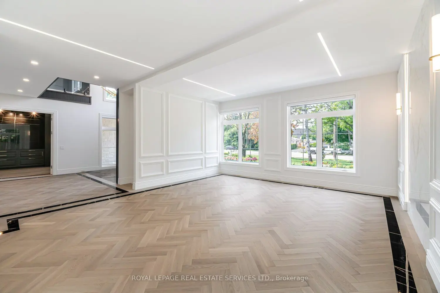 2014 Lakeshore Road photo 2