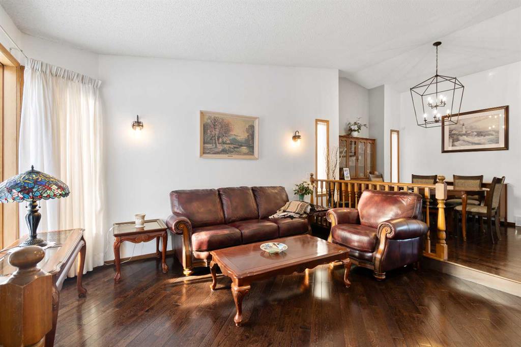 Additional image 3 of 70 Pasadena Gardens NE, Calgary, AB, T1Y 6M8