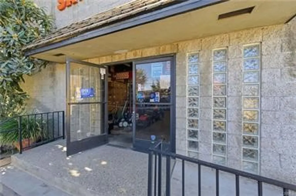 Additional image 3 of 1601 California Avenue, Monrovia, CA 91016