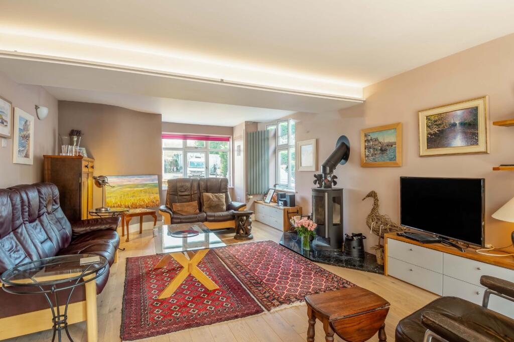 Additional image 11 of Bullens Green Lane, Colney Heath, St. Albans, Hertfordshire