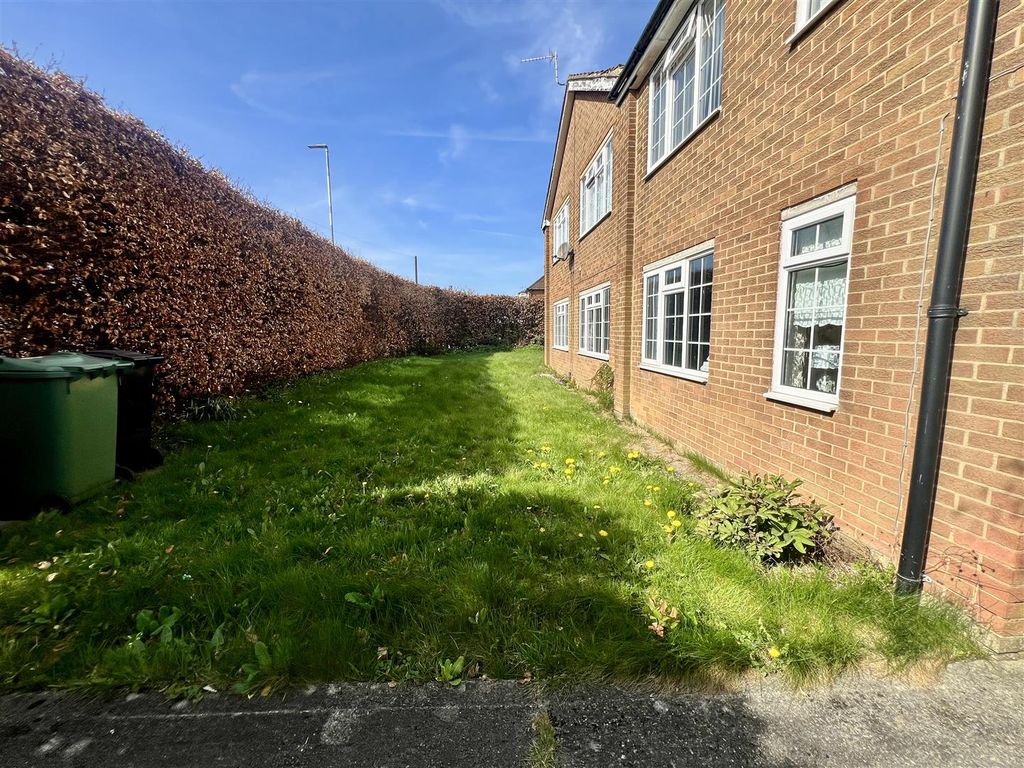Additional image 15 of 2 bed flat for saleGreen Lane, Cookridge LS16
