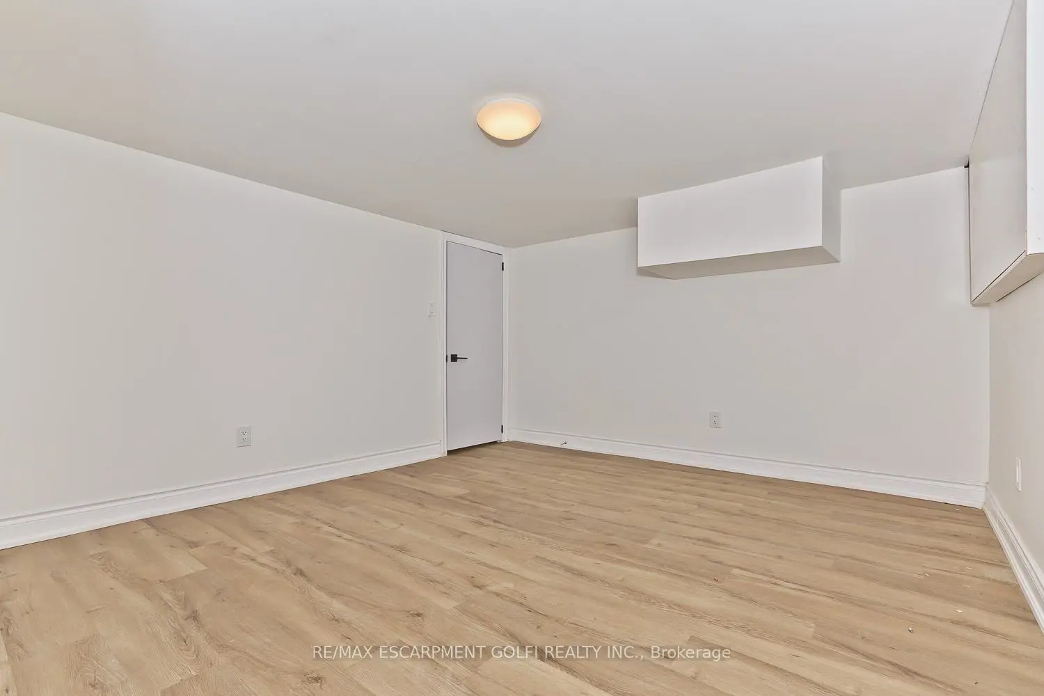 Additional image 17 of 4743 Ryerson Crescent