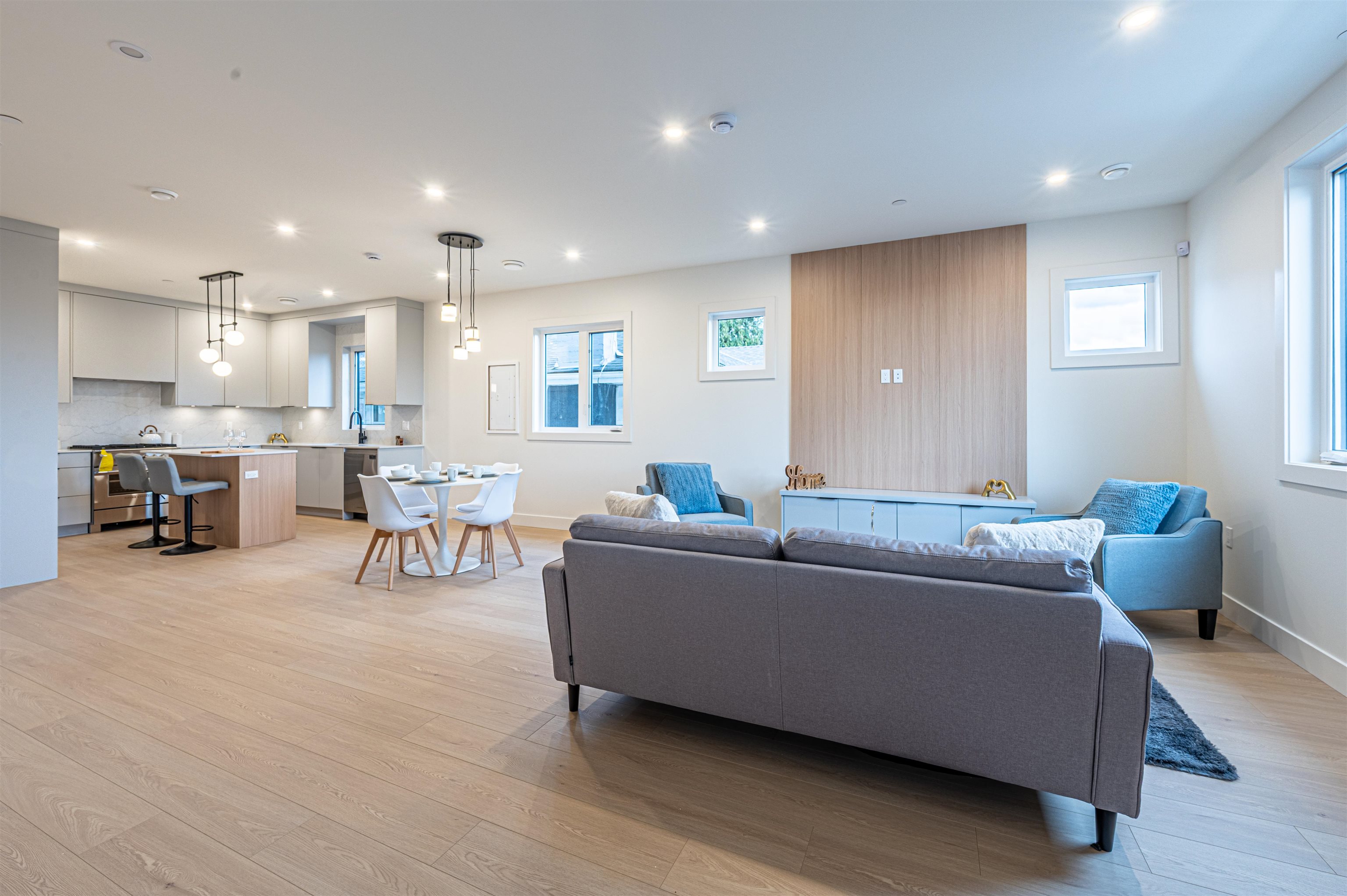 6-4855 Venables Street, Burnaby, BC, V5C 3A9