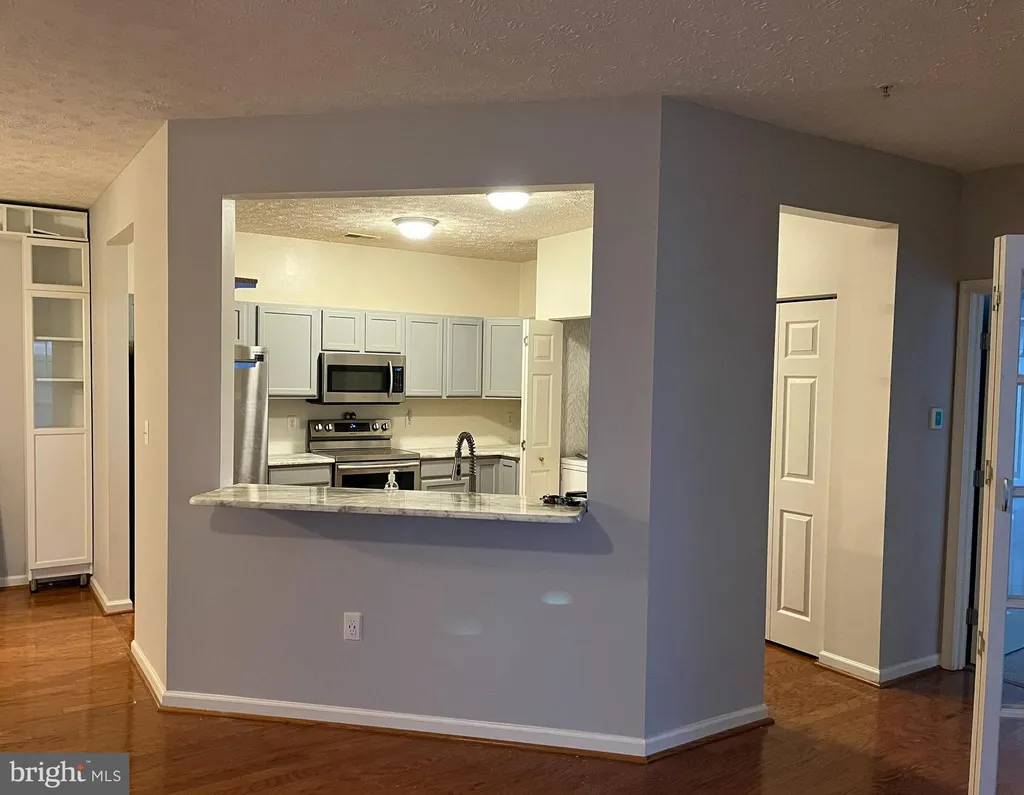 Additional image 3 of 2503 Amber Orchard Court W Unit 102, Odenton, MD 21113