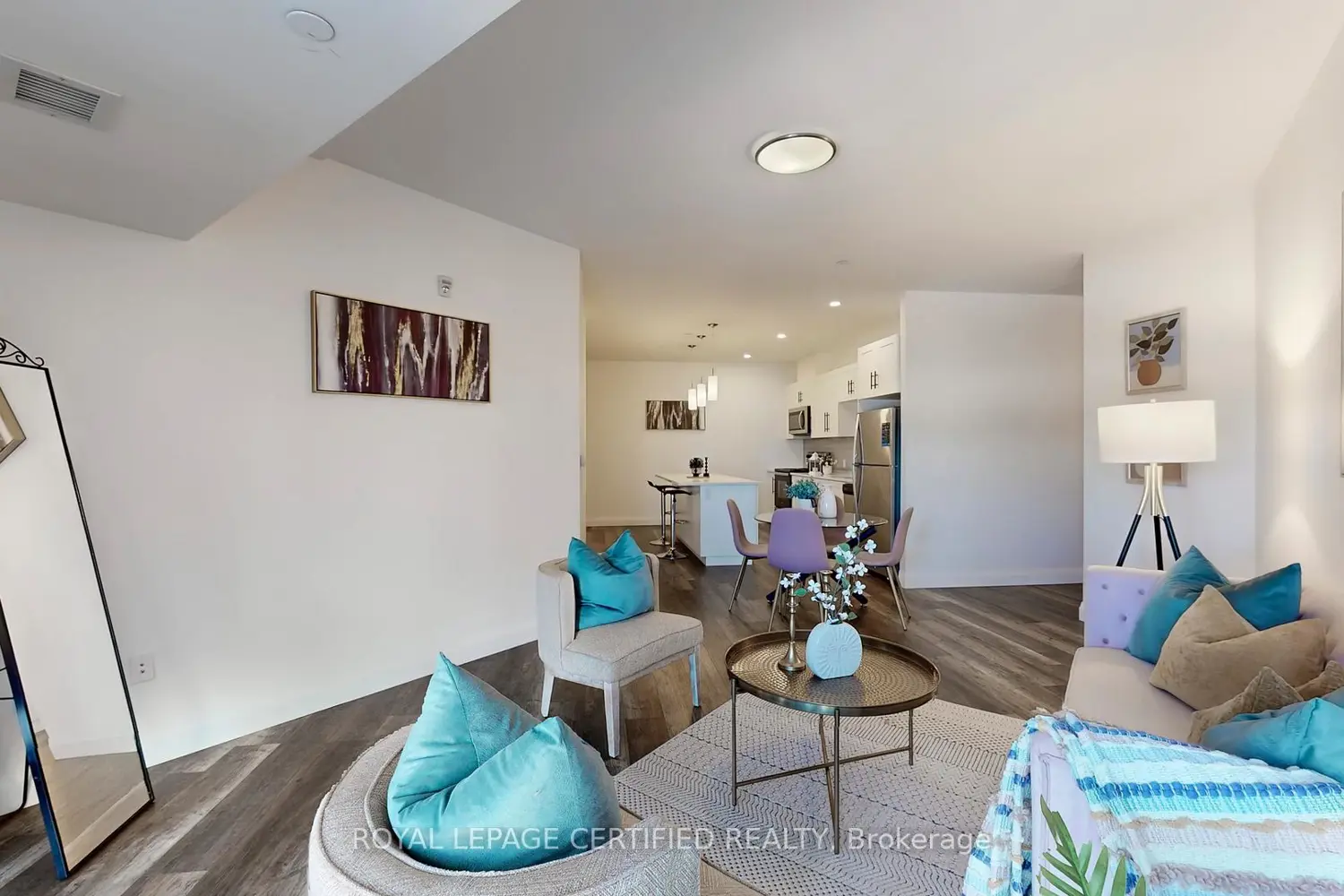 Additional image 5 of 332 Gosling Gardens 411