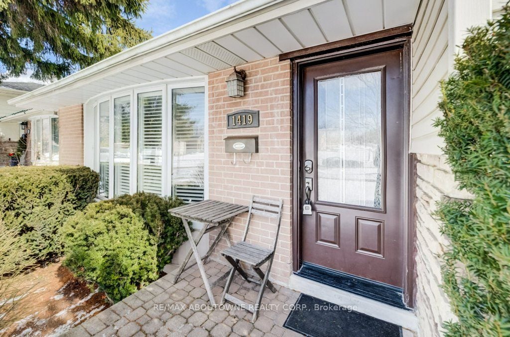 Additional image 2 of 1419 Sandgate Crescent, Mississauga, ON, L5J 2E3