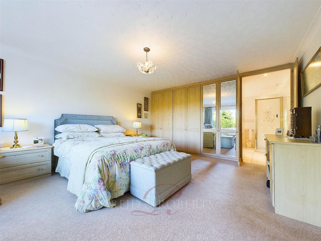 4 bed detached bungalow for saleMonastery Road, Pantasaph CH8 photo 3
