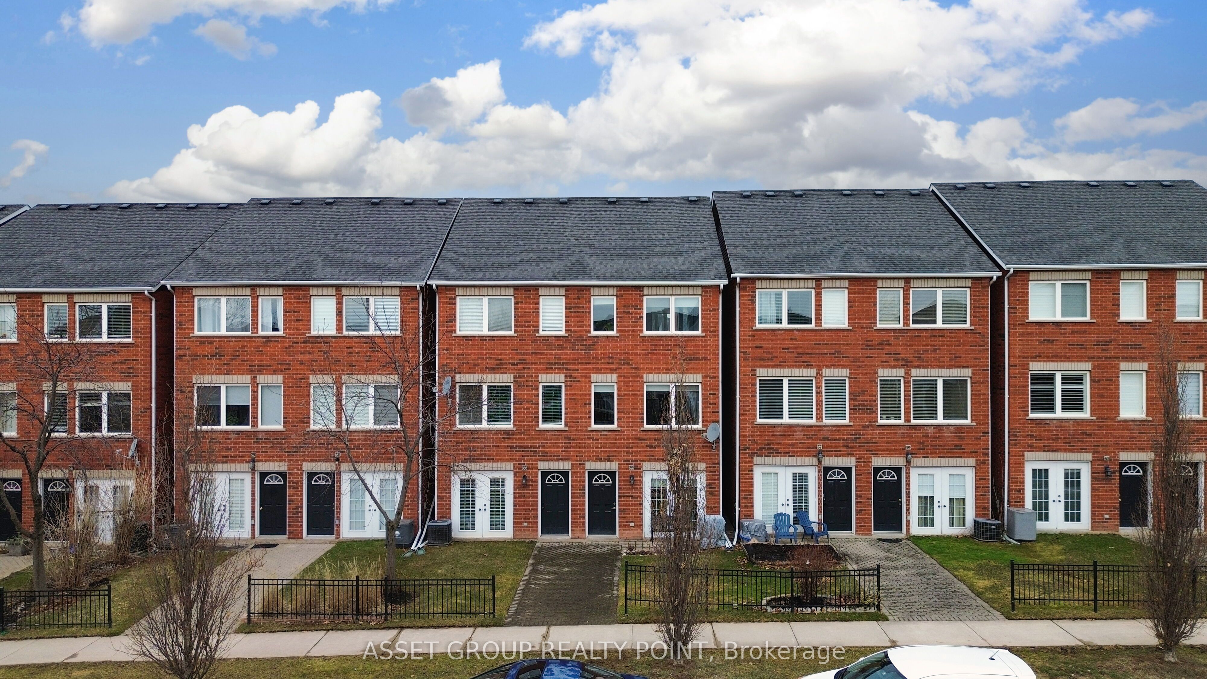 Additional image 2 of 33-1751 Lampman Avenue, Burlington, ON, L7L 6W3