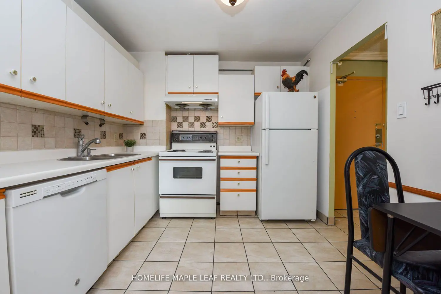 Additional image 2 of 3559 Eglinton Avenue 402