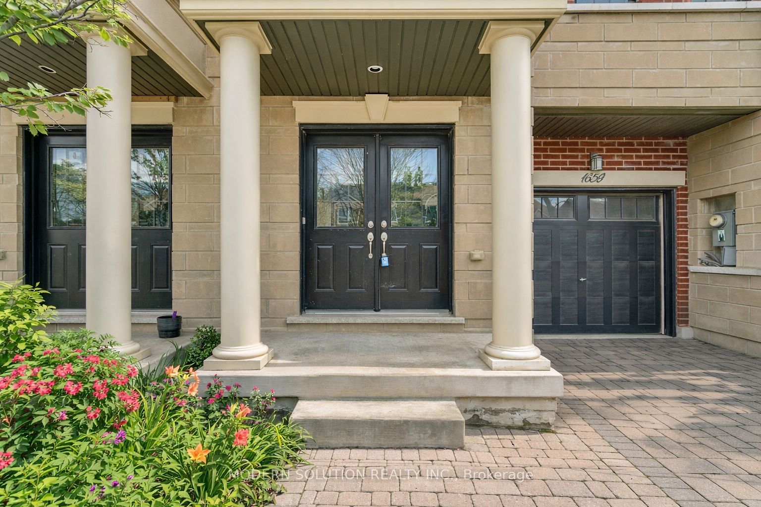 Additional image 3 of 1659 Vellore Crescent, Mississauga, ON, L5G 0C3
