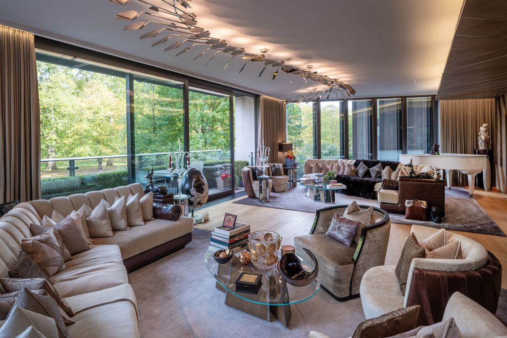 4 bed flat for saleOne Hyde Park, Knightsbridge, London SW1X, United Kingdom, Knightsbridge,