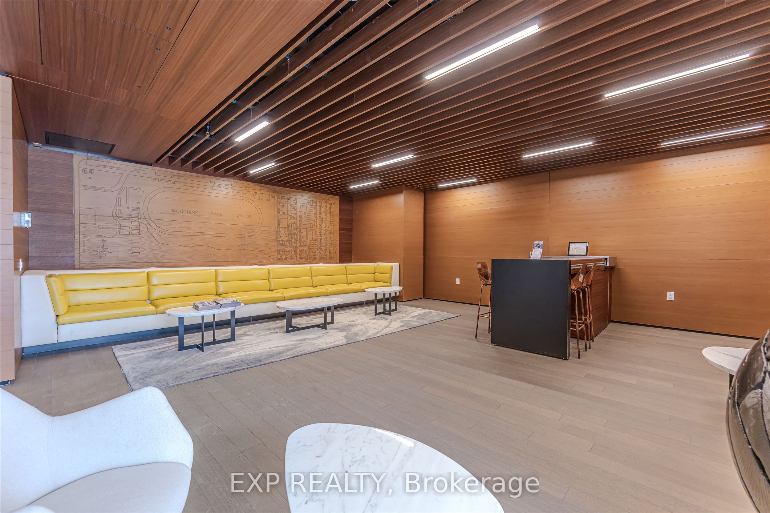 Additional image 6 of 403-1888 Queen Street E, Toronto, ON, M4L 1H3