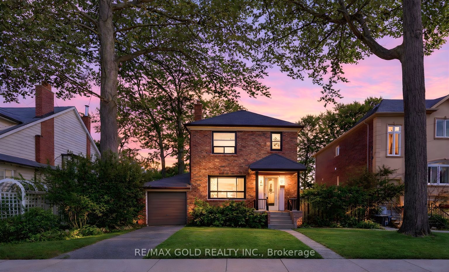 Primary image of 65 Long Branch Avenue, Toronto, ON, M8W 3J3