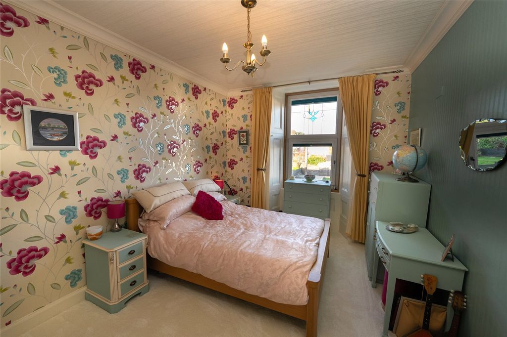 Additional image 9 of 2 bed flat for sale19 Eccles Road, Hunters Quay, Dunoon, Argyll And Bute PA23