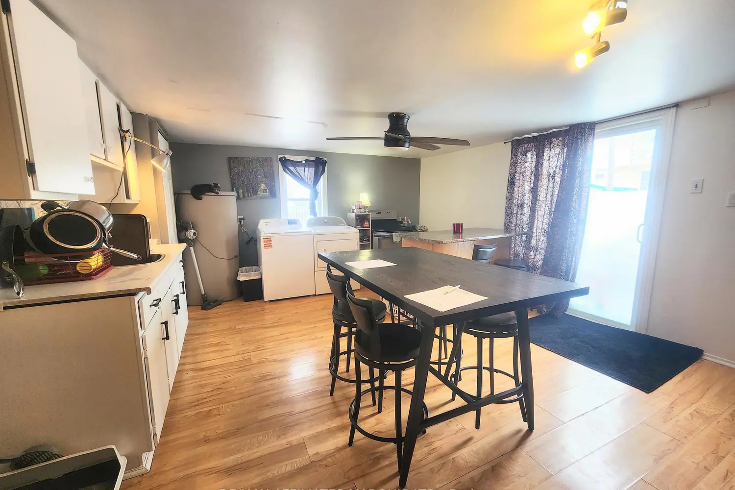 Additional image 11 of 12-12A Cartier Avenue