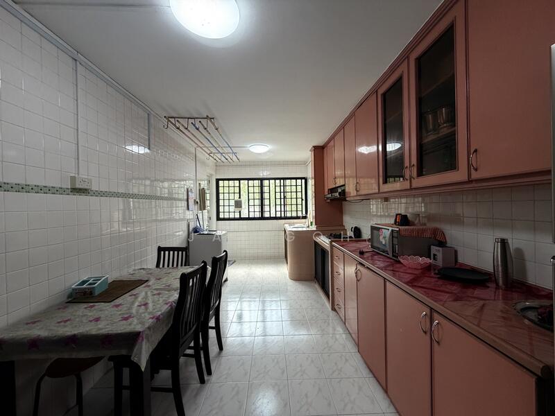 343 Clementi Avenue 5 photo 2