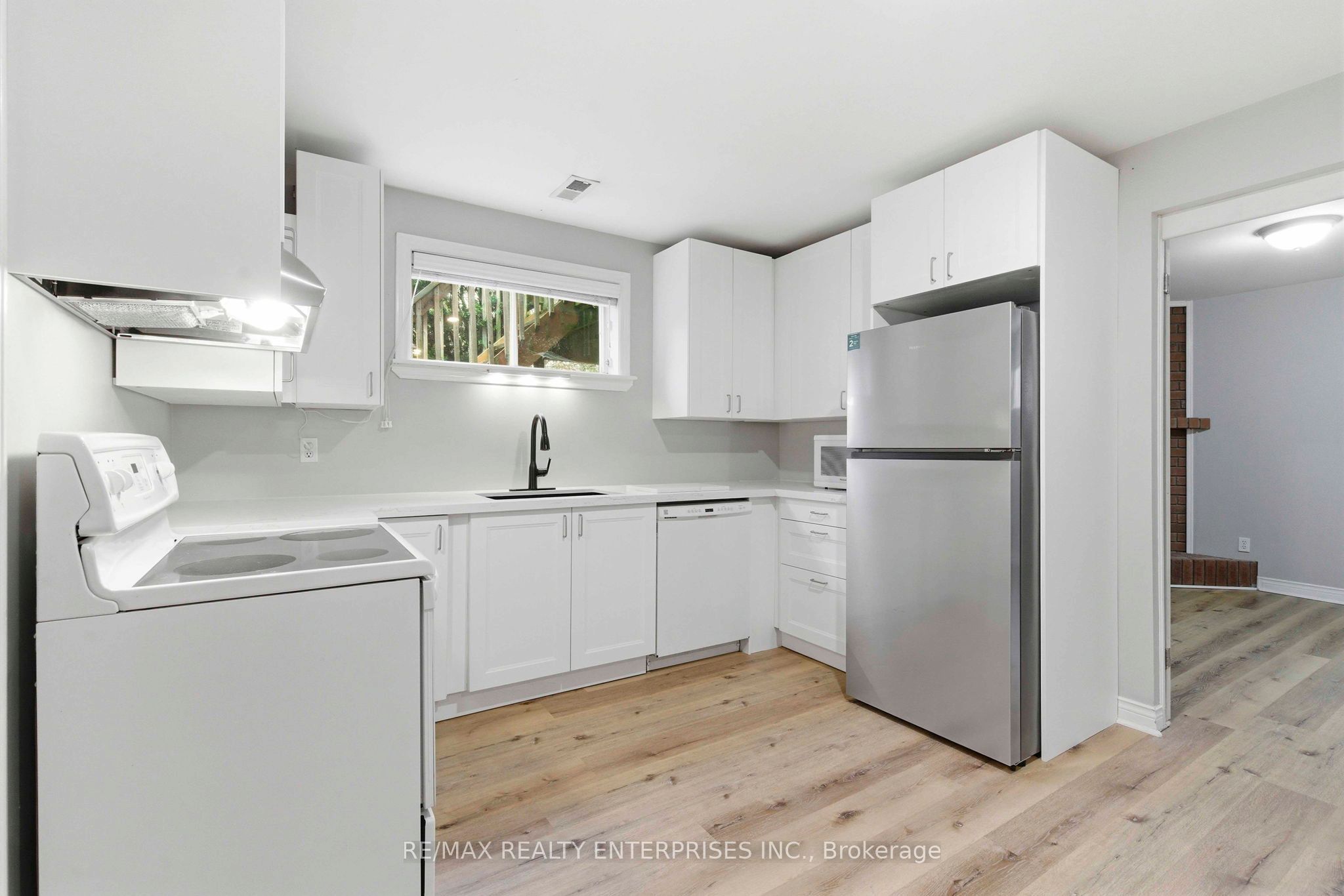 Additional image 4 of Basement-71 Inglewood Place, Whitby, ON, L1N 8Z8