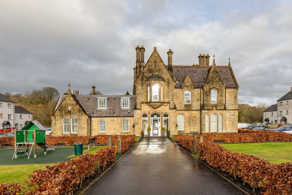 2 bed flat for saleStein Crescent, Stoneywood, Denny, Stirlingshire FK6