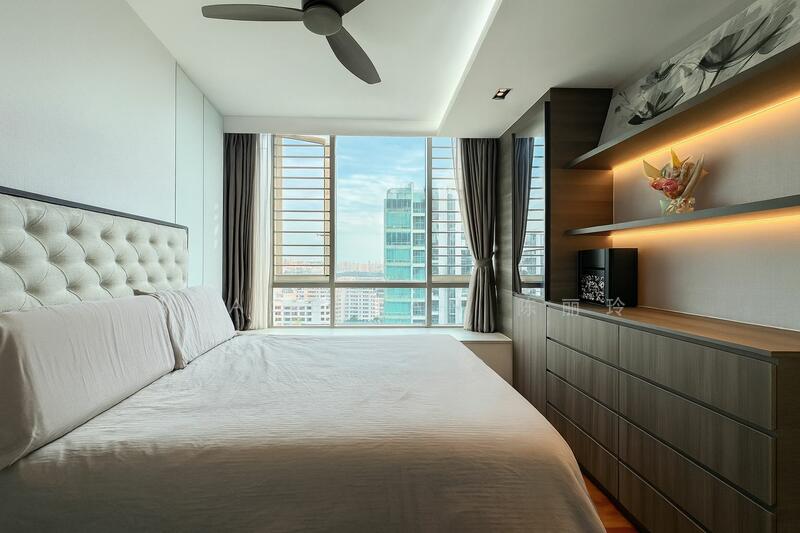 Additional image 10 of 51 Compassvale Bow